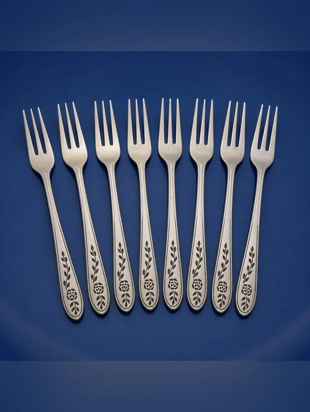 8 Vtg Rogers FLORAL MIST Cocktail Forks 5-3/4